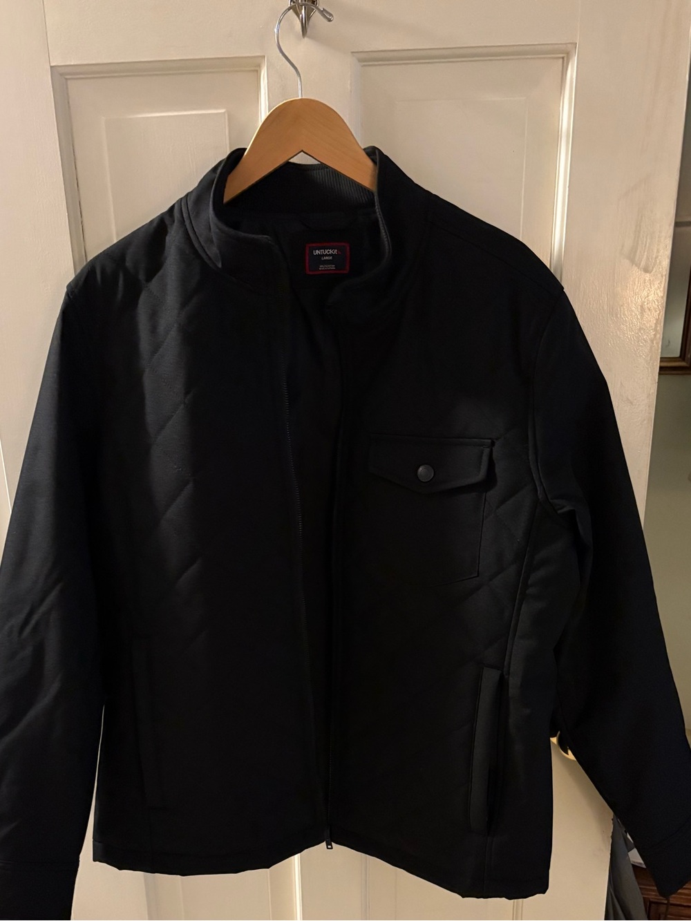 UNTUCKit Black Quilted Lightweight Shirt Jacket